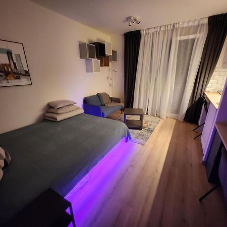 Apartman 18 Aparthotel Debreţin Exterior foto