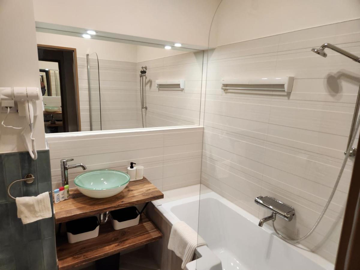 Apartman 18 Aparthotel Debreţin Exterior foto