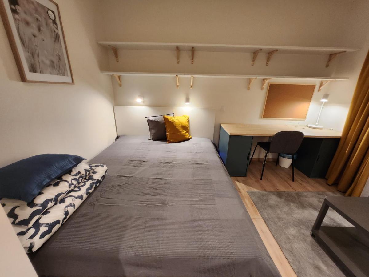 Apartman 18 Aparthotel Debreţin Exterior foto
