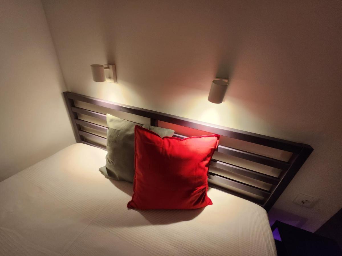 Apartman 18 Aparthotel Debreţin Exterior foto