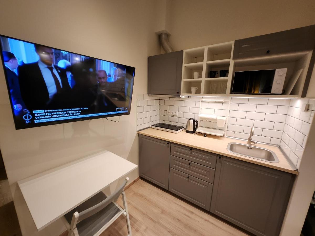 Apartman 18 Aparthotel Debreţin Exterior foto