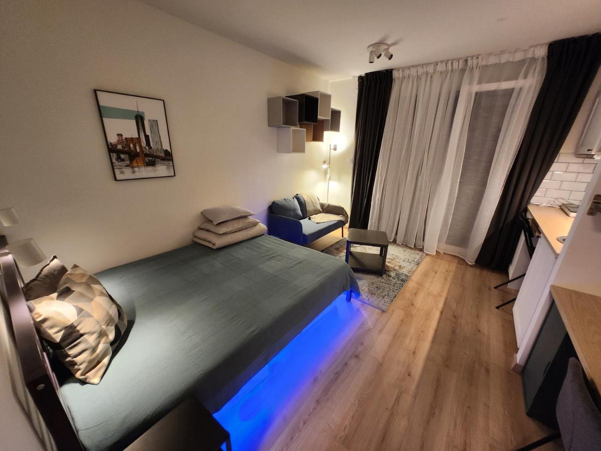 Apartman 18 Aparthotel Debreţin Exterior foto